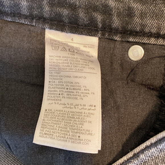 Old Navy, raw hem ankle flare jean - Picture 3 of 5